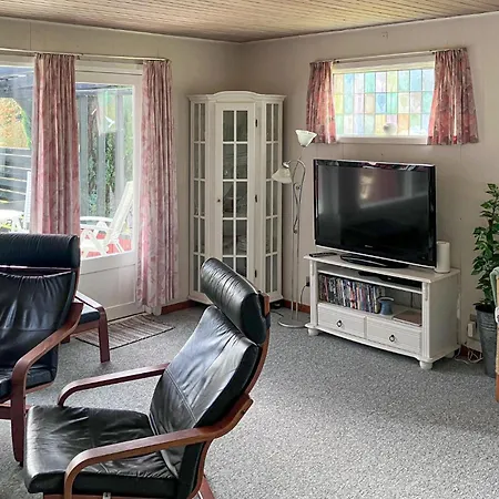 4 Bedroom Lovely In Vaeggerlose Prázdninový dům *