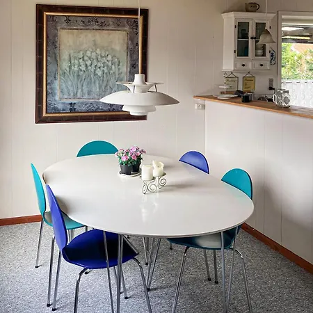 4 Bedroom Lovely In Vaeggerlose Prázdninový dům Bøtø By