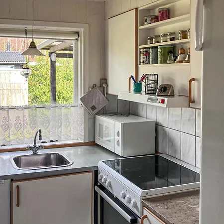 4 Bedroom Lovely In Vaeggerlose Bøtø By